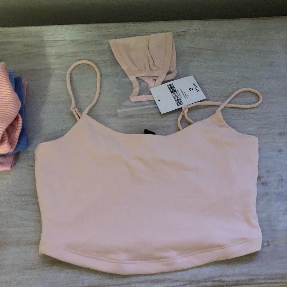 Crop Tops - Picture 6 of 6